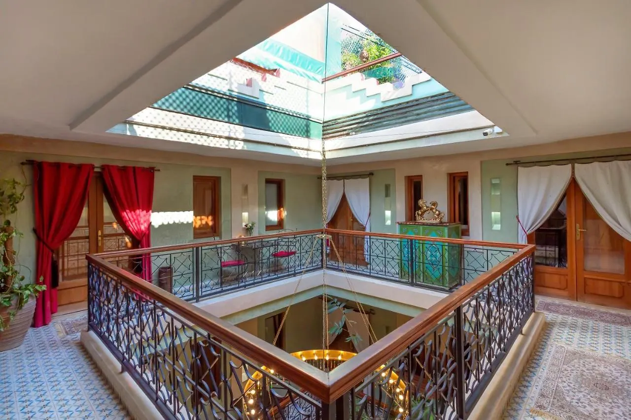 Riad L'Heure D'Ete Marakeş